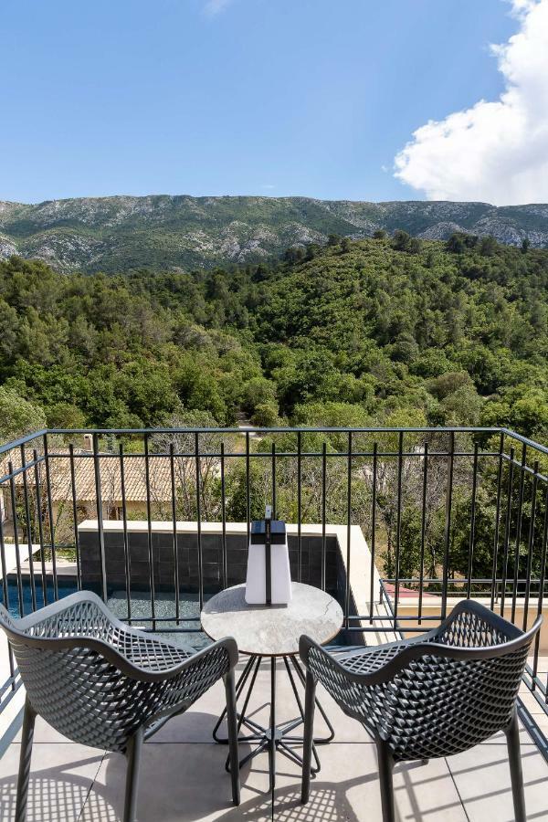 Hotel Sainte Victoire Vauvenargues Exteriör bild
